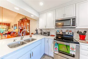 688 Bird Bay Cir, Venice, FL 34285 - Photo 10