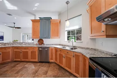 1706 Triano Circle #1706, Venice, FL 34292 - Photo 8