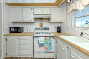 528 Tampico Dr, North Port, FL 34287 - Photo 16