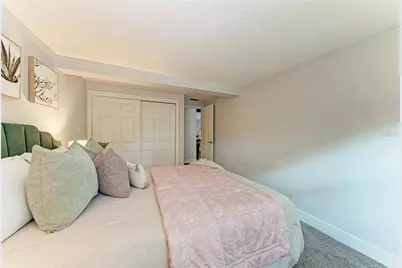 2132 Hyde Park Circle, Sarasota, FL 34239 - Photo 40