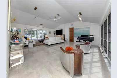 396 Bayshore Drive, Venice, FL 34285 - Photo 10