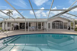 396 Bayshore Dr, Venice, FL 34285 - Photo 32