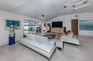 396 Bayshore Dr, Venice, FL 34285 - Photo 14