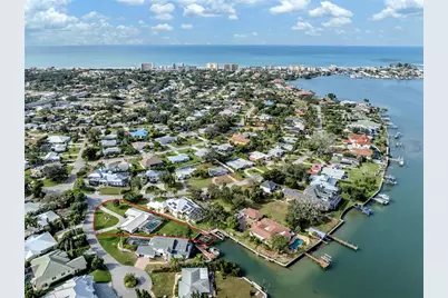 396 Bayshore Drive, Venice, FL 34285 - Photo 6