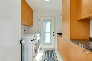 1089 Bayshore Dr, Englewood, FL 34223 - Photo 32