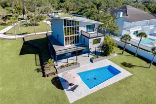 1089 Bayshore Dr, Englewood, FL 34223 - Photo 2