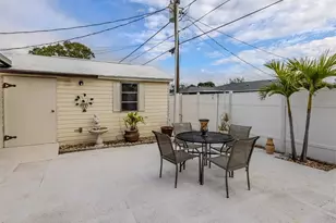 1028 Lillian St, Venice, FL 34285 - Photo 18