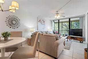 612 Bird Bay Dr S, Venice, FL 34285 - Photo 10