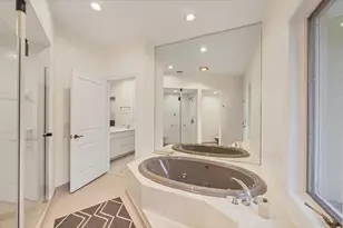 823 Carnoustie Dr, Venice, FL 34293 - Photo 16