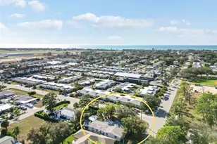 300 Field Ave E, Venice, FL 34285 - Photo 2