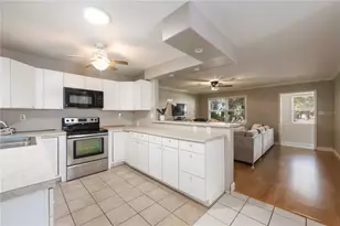 300 Field Ave E, Venice, FL 34285 - Photo 16