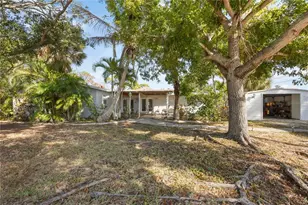 300 Field Ave E, Venice, FL 34285 - Photo 44