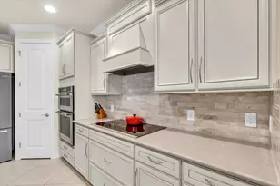 13812 Karina St, Venice, FL 34293 - Photo 8