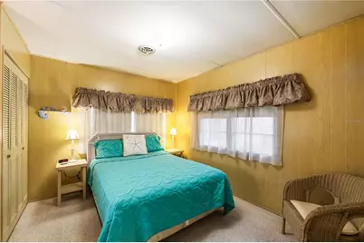 239 Inner Drive E, Venice, FL 34285 - Photo 18