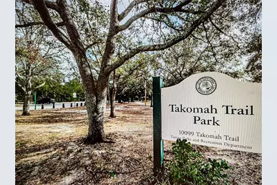 10201 Takomah Trail, Tampa, FL 33617 - Photo 2