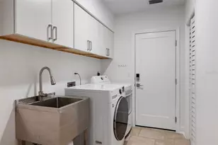 393 Flamingo Dr, Venice, FL 34285 - Photo 36