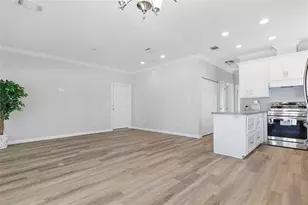 571 Oriental Poppy Dr, Venice, FL 34293 - Photo 10