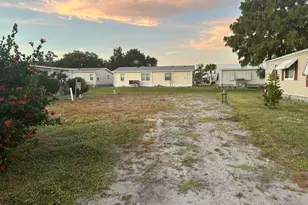 702 Fairmount Dr, North Port, FL 34287 - Photo 1