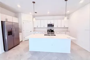 10995 Pinot Dr, Venice, FL 34293 - Photo 8