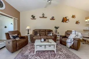 934 Capri Isles Blvd, Venice, FL 34292 - Photo 2