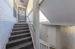 934 Capri Isles Blvd, Venice, FL 34292 - Photo 8