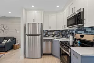 1360 Holiday Dr, Englewood, FL 34223 - Photo 40