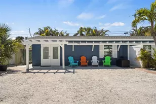 1360 Holiday Dr, Englewood, FL 34223 - Photo 2