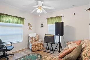 11644 SW Egret Cir, Lake Suzy, FL 34269 - Photo 16
