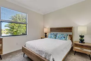 9840 Haze Dr, Venice, FL 34292 - Photo 4