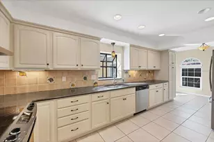 500 Venezia Pkwy, Venice, FL 34285 - Photo 16