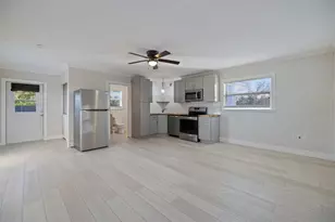 842 Nokomis Ave S, Venice, FL 34285 - Photo 62