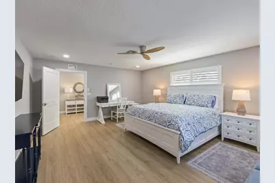 842 Nokomis Avenue S, Venice, FL 34285 - Photo 40