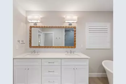 842 Nokomis Avenue S, Venice, FL 34285 - Photo 22