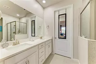 20718 Galileo Pl, Venice, FL 34293 - Photo 18