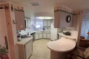 818 Jolanda Cir, Venice, FL 34285 - Photo 12