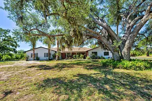 1061 Owl Dr, Englewood, FL 34223 - Photo 2