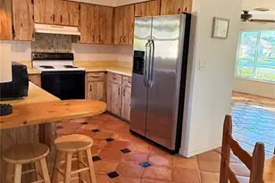 551 E Seminole Dr, Venice, FL 34293 - Photo 6