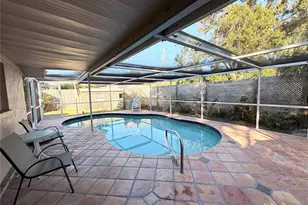 551 E Seminole Dr, Venice, FL 34293 - Photo 18