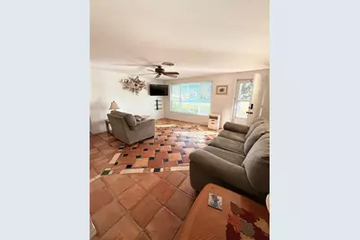 551 E Seminole Drive, Venice, FL 34293 - Photo 2