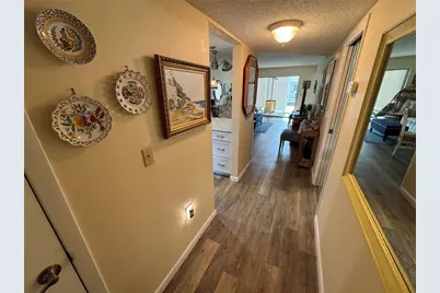 1400 Tarpon Center Drive #111, Venice, FL 34285 - Photo 4