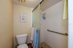 437 Cerromar Ln, Venice, FL 34293 - Photo 16