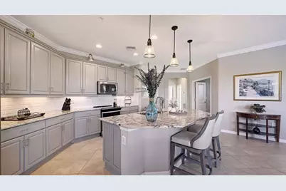 23149 Banbury Way #201, Venice, FL 34293 - Photo 4