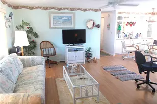 506 Walnut Cir, Venice, FL 34285 - Photo 8