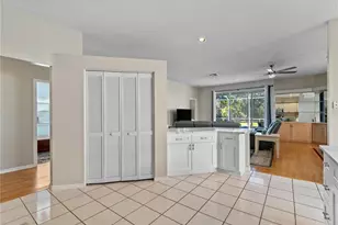 4494 Del Sol Blvd S, Sarasota, FL 34243 - Photo 16