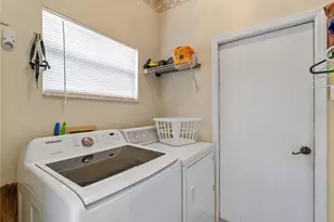 4494 Del Sol Blvd S, Sarasota, FL 34243 - Photo 22