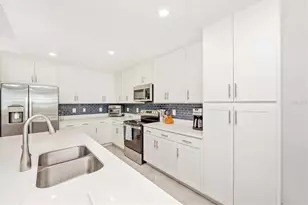 17625 Opal Sand Dr, Venice, FL 34293 - Photo 4