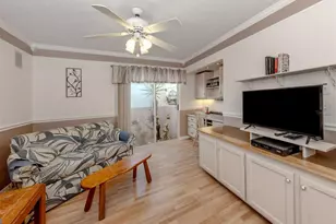 561 Clubside Cir, Venice, FL 34293 - Photo 12