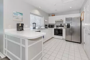 561 Clubside Cir, Venice, FL 34293 - Photo 32