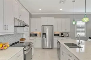 23692 Waverly Cir, Venice, FL 34293 - Photo 20