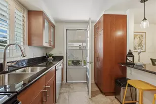 588 Circlewood Dr, Venice, FL 34293 - Photo 10